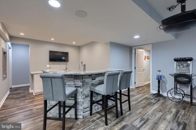 6 BEE TREE CIR, New Freedom, PA 17349