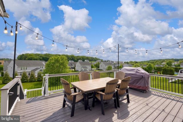 6 BEE TREE CIR, New Freedom, PA 17349