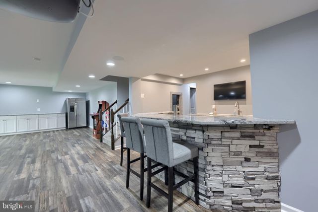6 BEE TREE CIR, New Freedom, PA 17349
