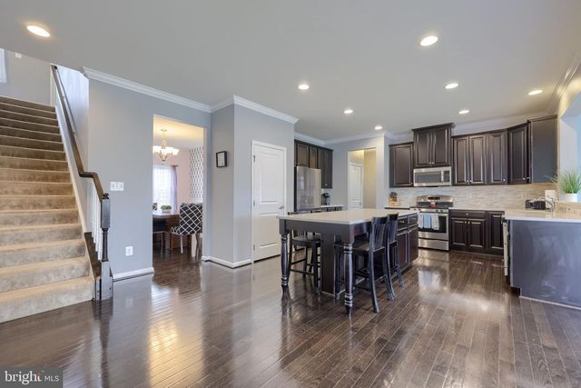 6 BEE TREE CIR, New Freedom, PA 17349