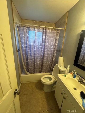 1220 W Victoria, San Bernardino, CA 92411