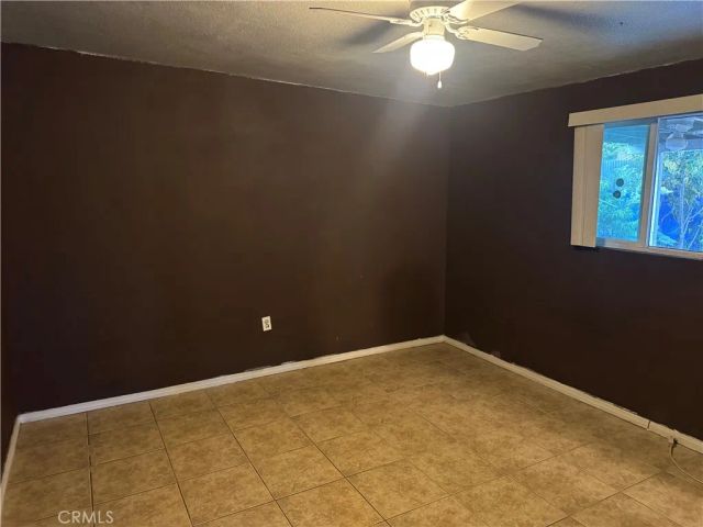 1220 W Victoria, San Bernardino, CA 92411