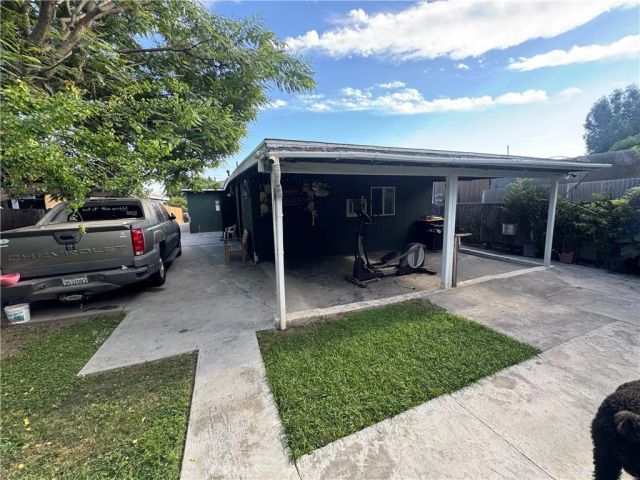 1220 W Victoria, San Bernardino, CA 92411