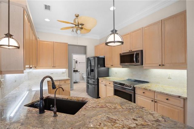 3840 Jungle Plum DR E, Naples, FL 34114