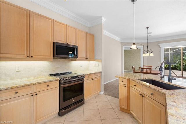 3840 Jungle Plum DR E, Naples, FL 34114