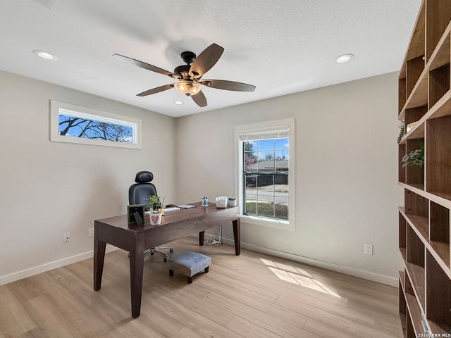 606 Harper St, Kerrville, TX 78028