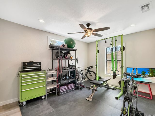 606 Harper St, Kerrville, TX 78028