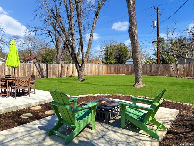 606 Harper St, Kerrville, TX 78028
