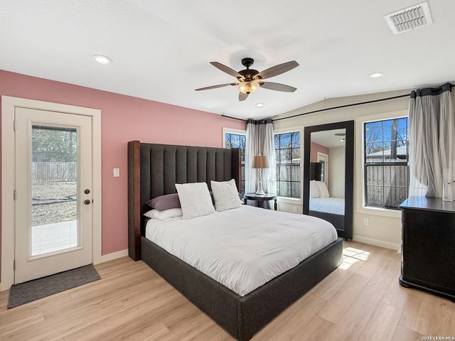 606 Harper St, Kerrville, TX 78028