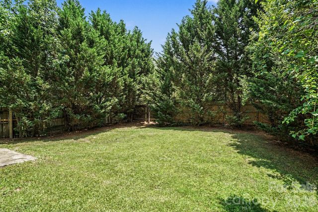 5336 Beam Lake Drive, Charlotte, NC 28216