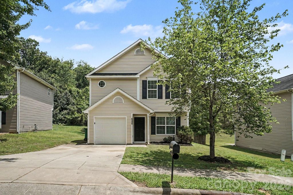 5336 Beam Lake Drive, Charlotte, NC 28216