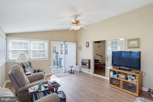 410 EAGLE NEST DR, Camden Wyoming, DE 19934