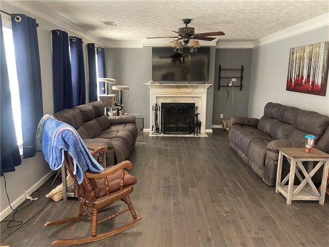 8415 River Hill Commons Drive, Ball Ground, GA 30107