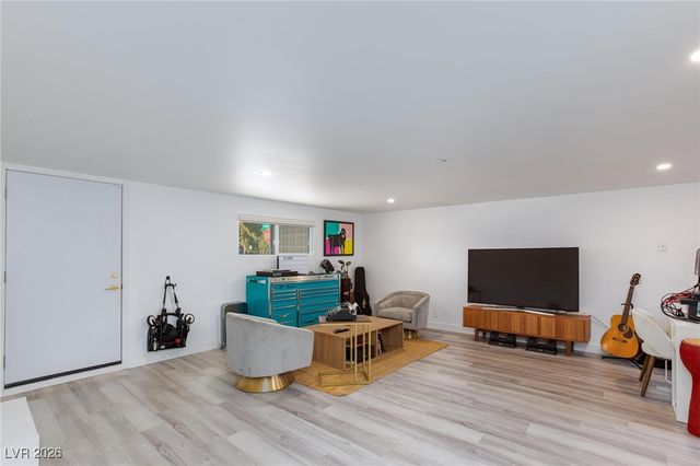 1607 Pawnee Drive, Las Vegas, NV 89169