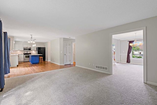 5245 Dufferin Drive, Savage, MN 55378