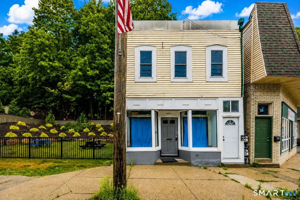 720 Main Street, Winchester, CT 06098
