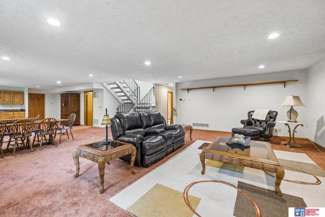 740 Lancashire Court, Lincoln, NE 68510