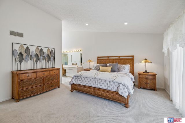 740 Lancashire Court, Lincoln, NE 68510