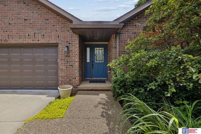 740 Lancashire Court, Lincoln, NE 68510