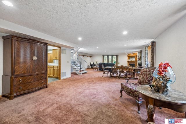 740 Lancashire Court, Lincoln, NE 68510