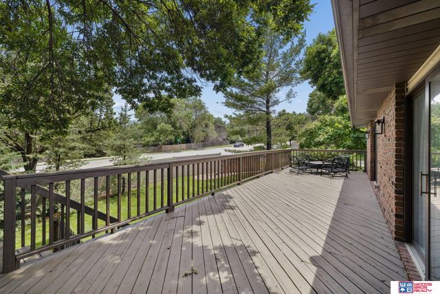 740 Lancashire Court, Lincoln, NE 68510
