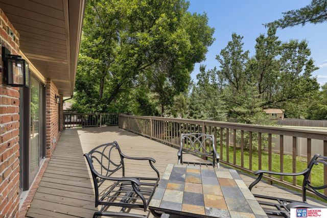740 Lancashire Court, Lincoln, NE 68510