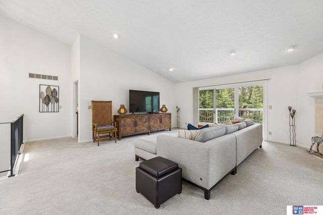 740 Lancashire Court, Lincoln, NE 68510