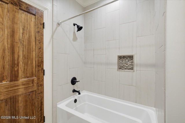 224 S Woodcreek Road, Madison, MS 39110