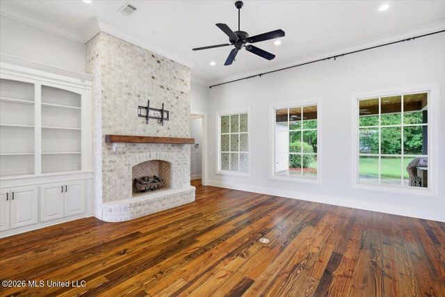 224 S Woodcreek Road, Madison, MS 39110