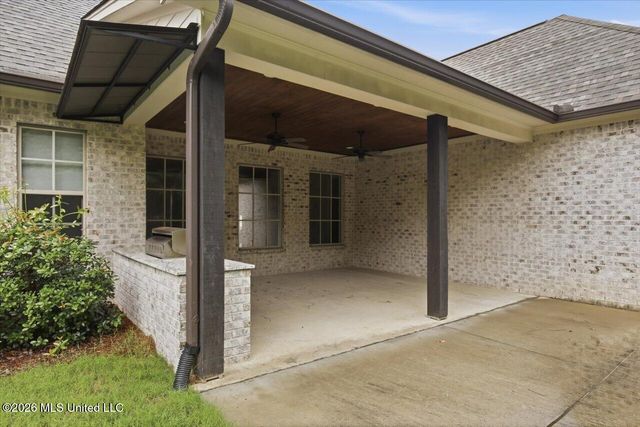224 S Woodcreek Road, Madison, MS 39110