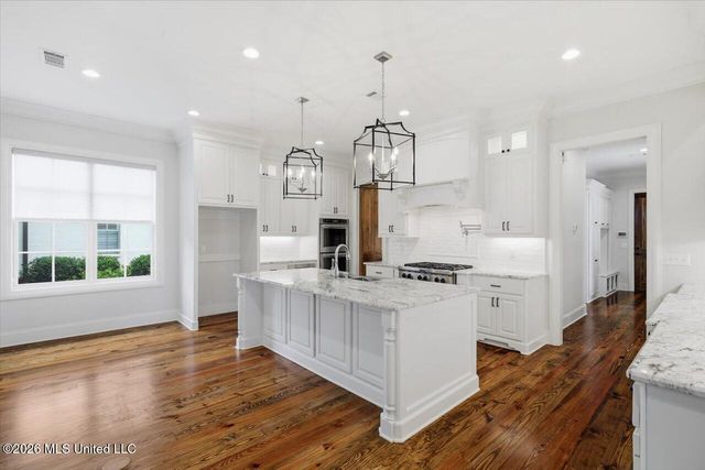 224 S Woodcreek Road, Madison, MS 39110