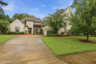 224 S Woodcreek Road, Madison, MS 39110