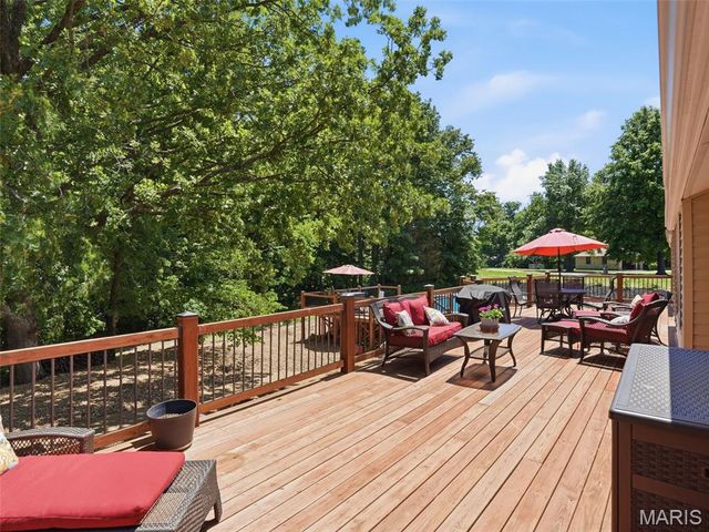 60 Wilderness Lane, Defiance, MO 63341