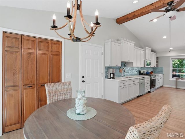 60 Wilderness Lane, Defiance, MO 63341