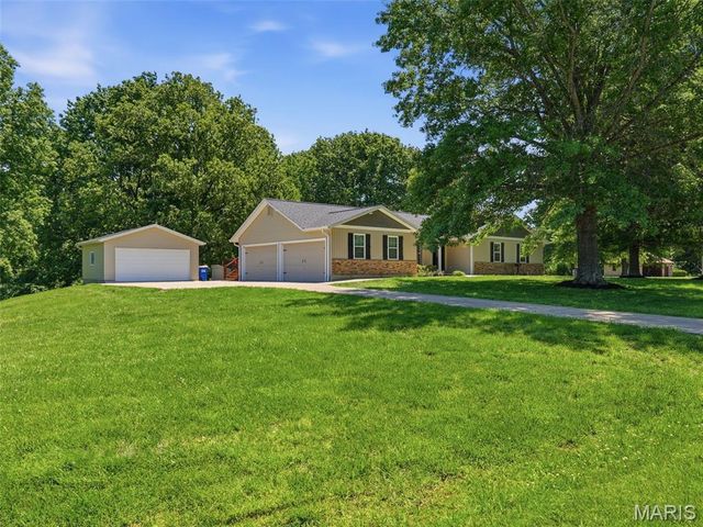 60 Wilderness Lane, Defiance, MO 63341