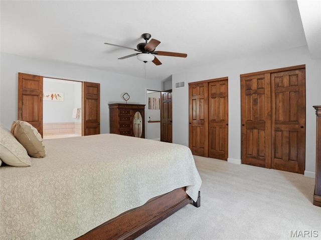 60 Wilderness Lane, Defiance, MO 63341