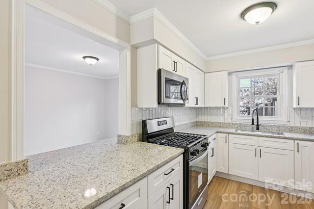 2231 Rexford Road B, Charlotte, NC 28211