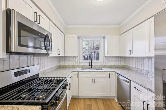 2231 Rexford Road B, Charlotte, NC 28211