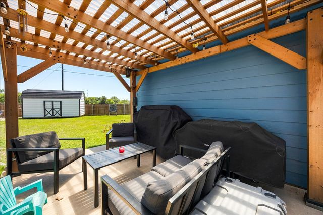 220 Swan Parkway, East Tawakoni, TX 75472