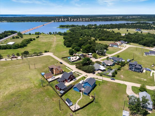 220 Swan Parkway, East Tawakoni, TX 75472