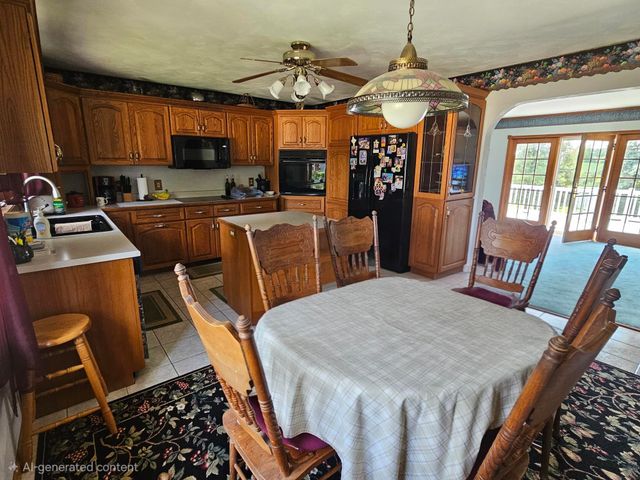 706 7th St SE, Oelwein, IA 50662