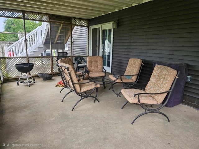 706 7th St SE, Oelwein, IA 50662