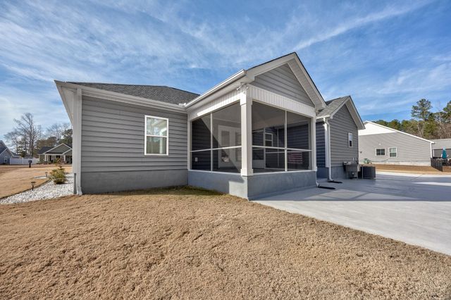 226 Penn Circle, Galivants Ferry, SC 29544