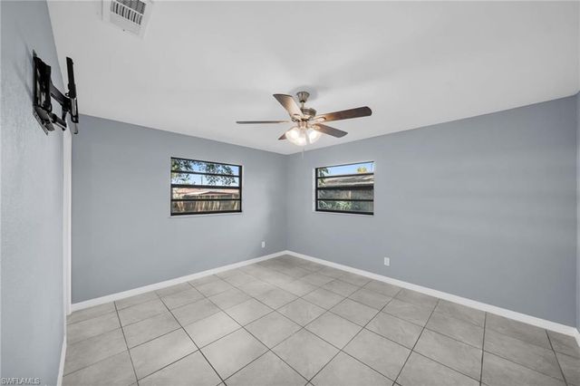 2085 E Tobago CIR, Fort Myers, FL 33905