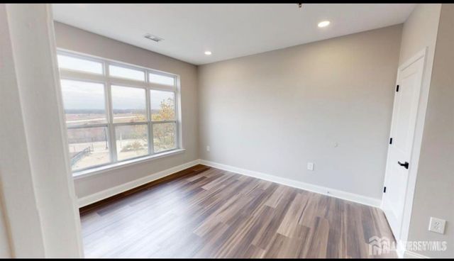 6301 Fernandez Court, Parlin, NJ 08859