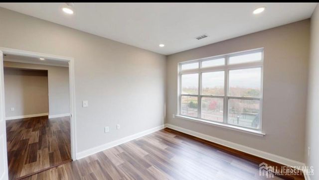 6301 Fernandez Court, Parlin, NJ 08859