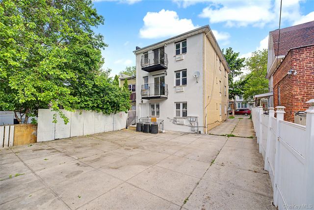102-42 86th Road, Richmond Hill, NY 11418