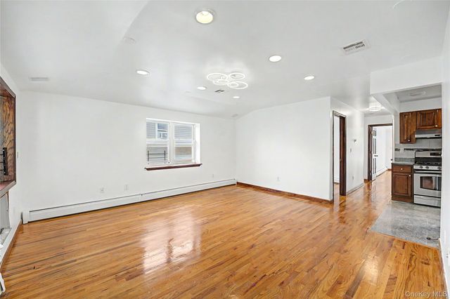 102-42 86th Road, Richmond Hill, NY 11418