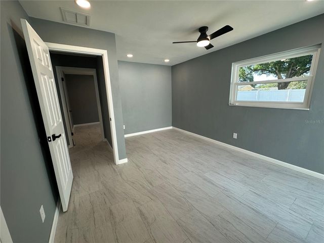740 16TH AVENUE SW, Largo, FL 33770