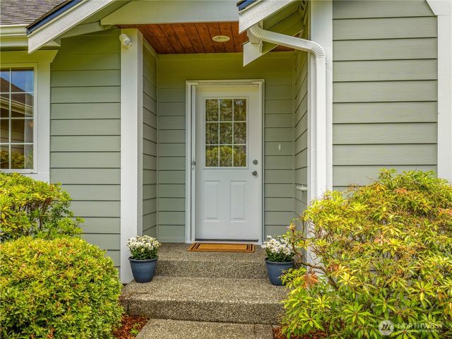 1102 136th St NW, Gig Harbor, WA 98332